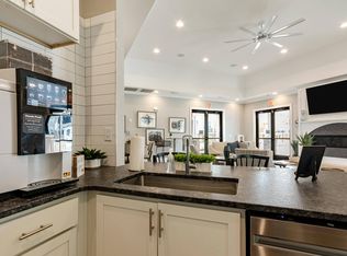 1800 Kauri Cliffs Point #1400-2H, Greensboro, NC 27409