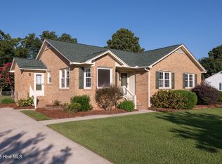 1210 Whitehall Rd, Winterville, NC 28590