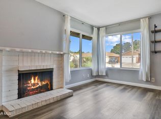 4365 N Woodglen Dr, Moorpark, CA 93021