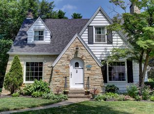 19452 S Sagamore Rd, Fairview Park, OH 44126