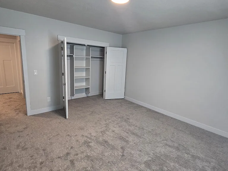 3253 W Oxford Loop — Photo 17