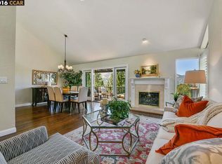 164 Ravenhill Rd, Orinda, CA 94563