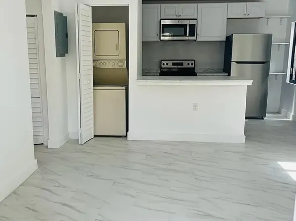 335 SW 9th Ave #1A, Miami, FL 33130