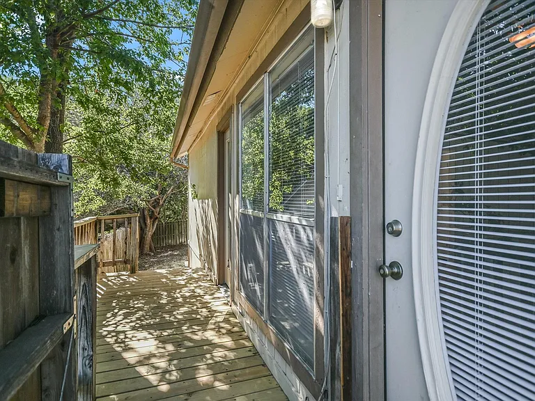 511 Cutty Trl #A — Photo 3