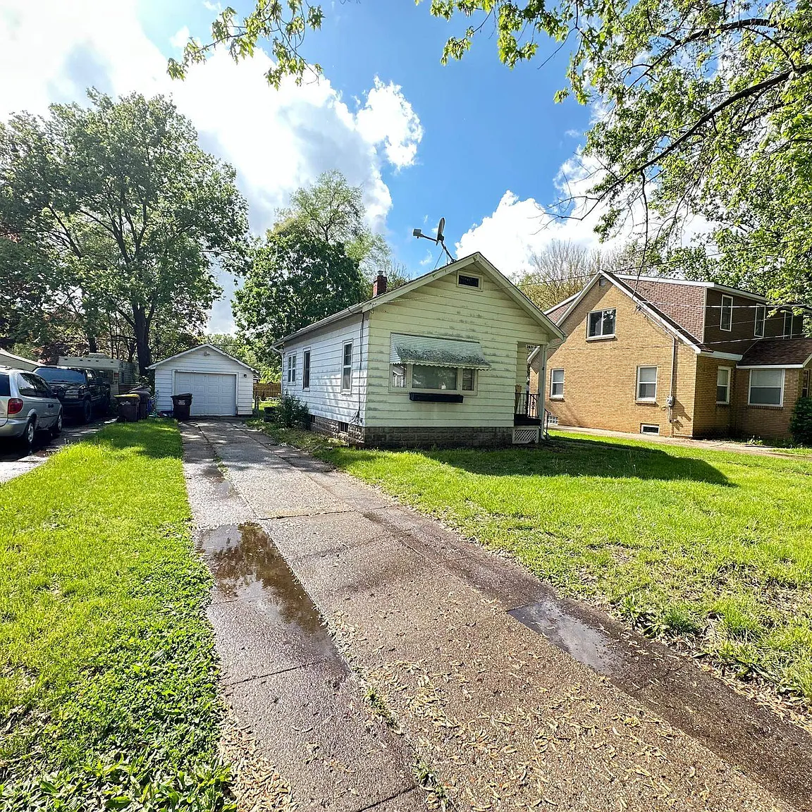2831 Bildahl St photo 1