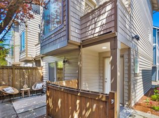 8509 Midvale Ave N APT A, Seattle, WA 98103