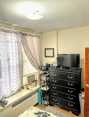 Rented by United Realty Equities | media 12