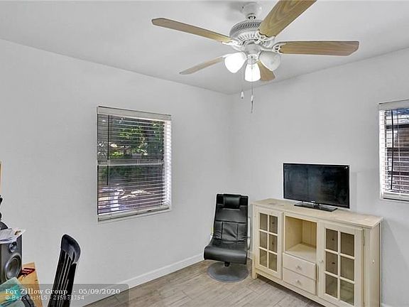4th image of 1425 NW 10th Pl