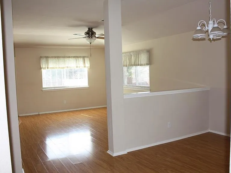 3776 Castle Rock Dr — Photo 15
