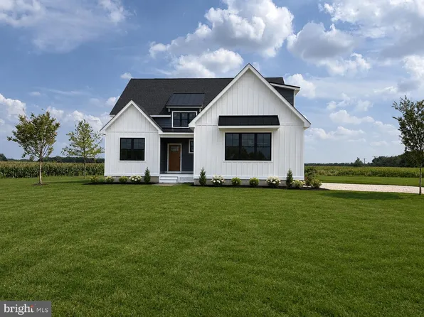 622 Paddock Rd, Smyrna, DE 19977
