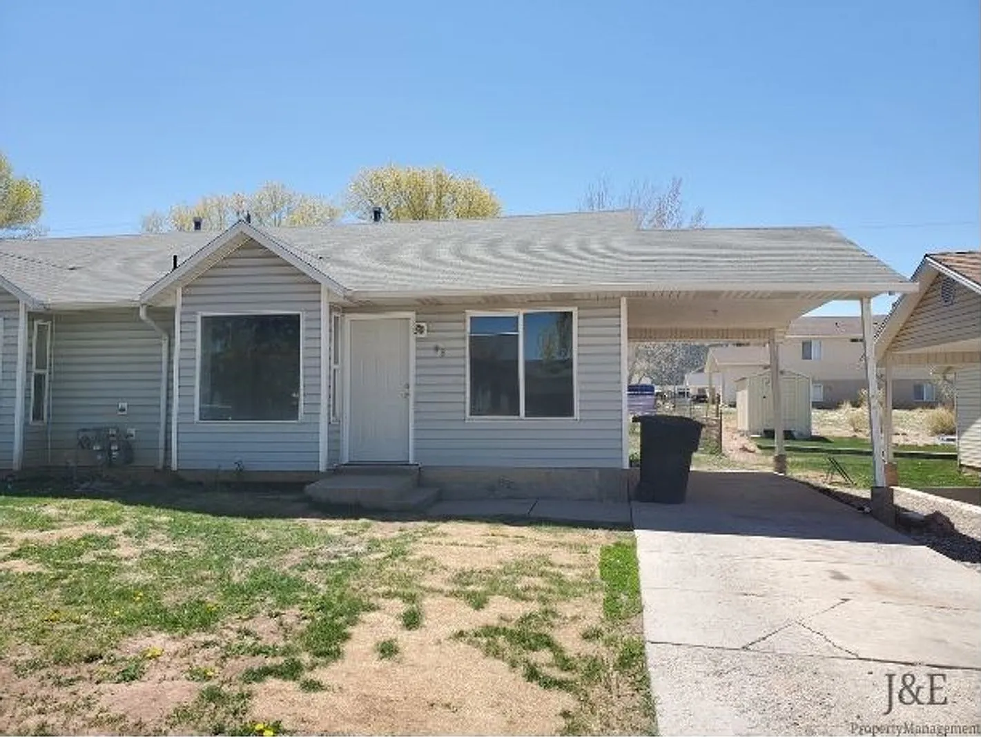 Duplex in Central Cedar — Photo 1