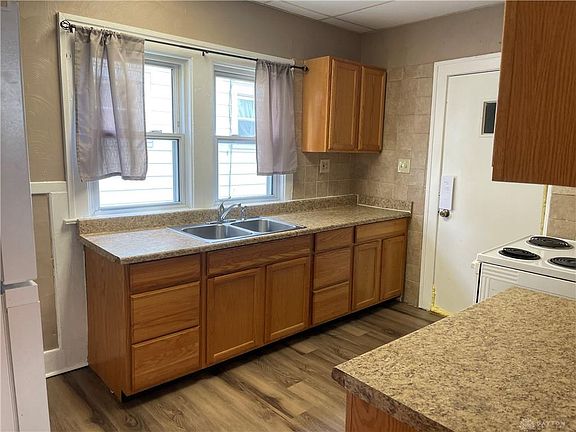 5th image of 1004 Kammer Ave