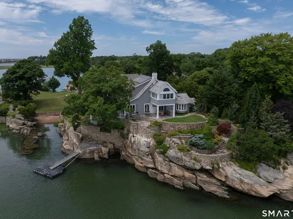 18 Rockland Park, Branford, CT 06405