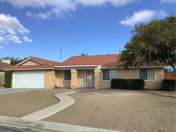15502 Via Cartagena St, Hesperia, CA 92345