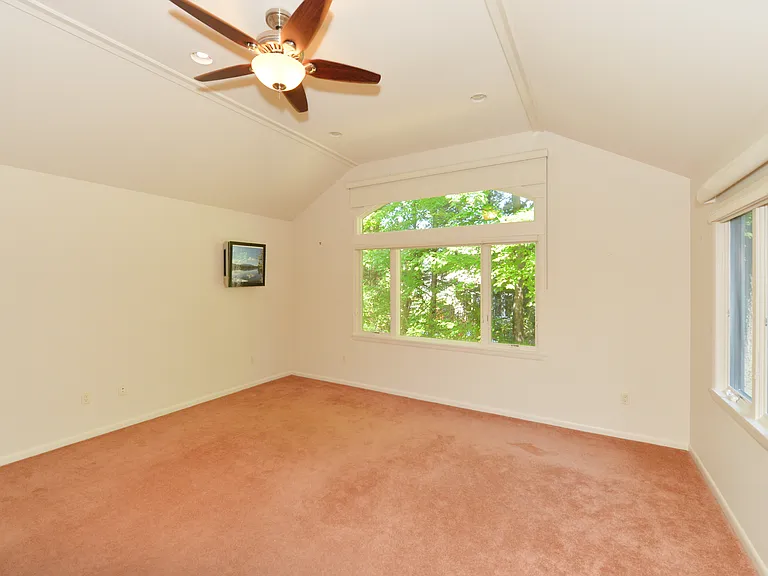 38 Griswold Pl — Photo 17