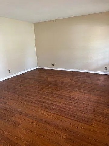 Living room - 9239 Rue De Lis