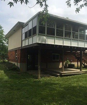 4th image of 1769 Fullerton Dr