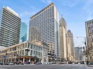 535 N Michigan Ave APT 2204, Chicago, IL 60611