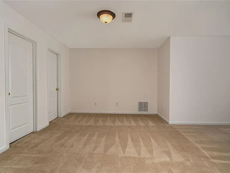 210 Harmony Lake Dr — Photo 25