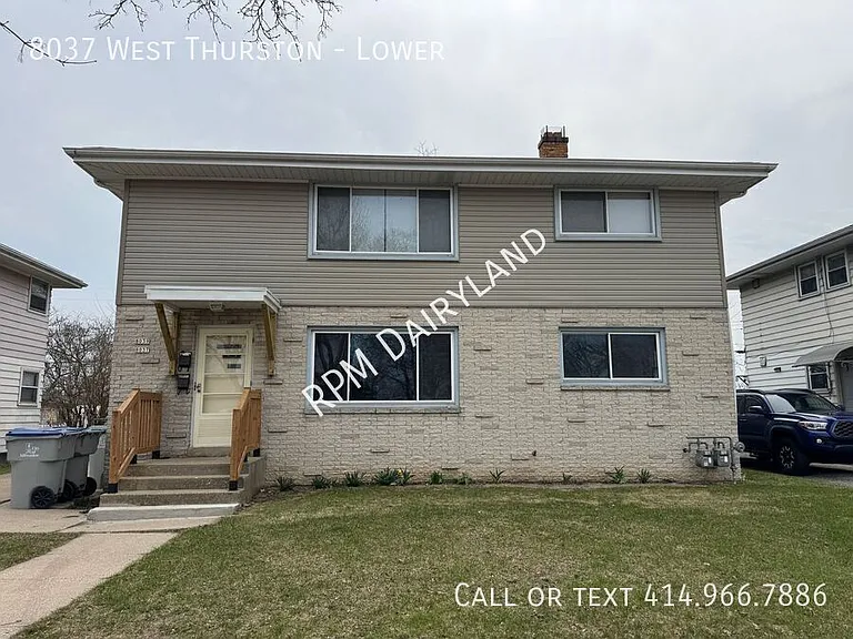 8037 W Thurston Ave #LOWER — Photo 1
