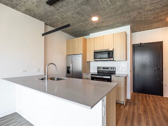 5th image of 630 S Wabash Ave #2
