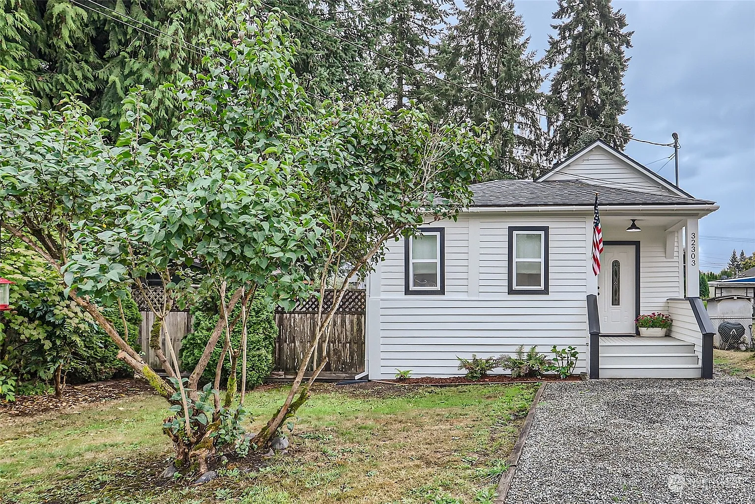 32303 E Bird Street photo 1