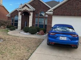 2207 Clark Trl, Grand Prairie, TX 75052