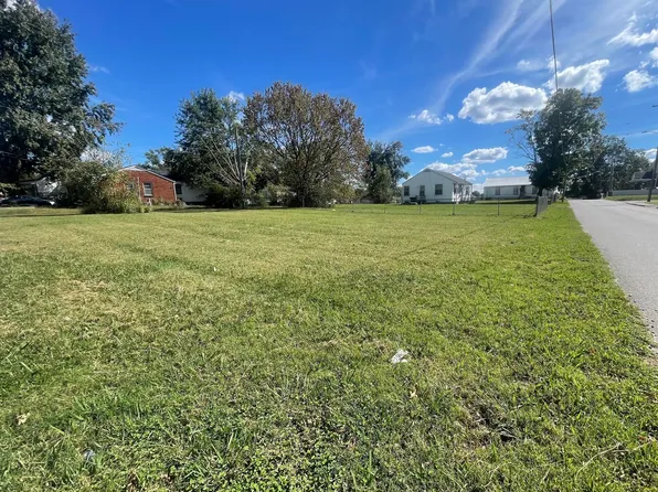 1 20th Ave W, Springfield, TN 37172