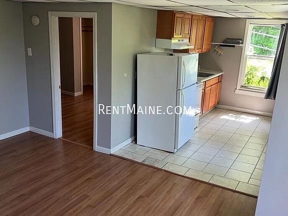 3rd image of 27 Eastern Ave #5