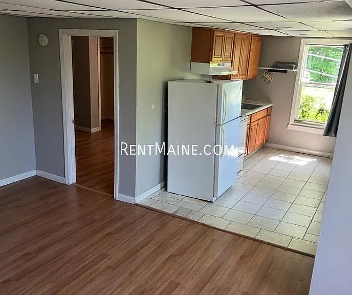 27 Eastern Ave #5 — Photo 3