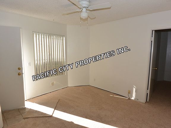 4th image of 646 Ximeno Ave APT A