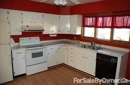 5th image of 7536 Esther Dr