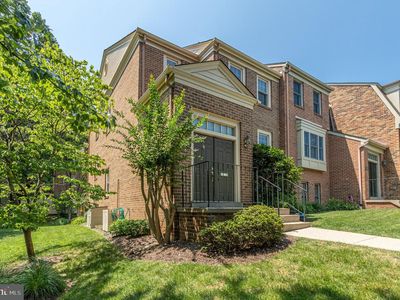 5824 Edson Ln, Rockville, MD, 20852