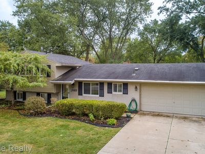 28955 Glenarden St, Farmington Hills, MI, 48334