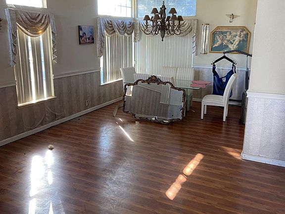 4th image of 3804 Wilkesboro Ave