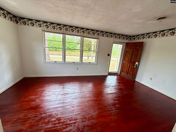 3rd image of 517 Winningham Rd