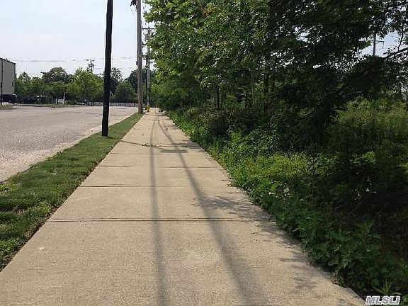 4th image of N Main St