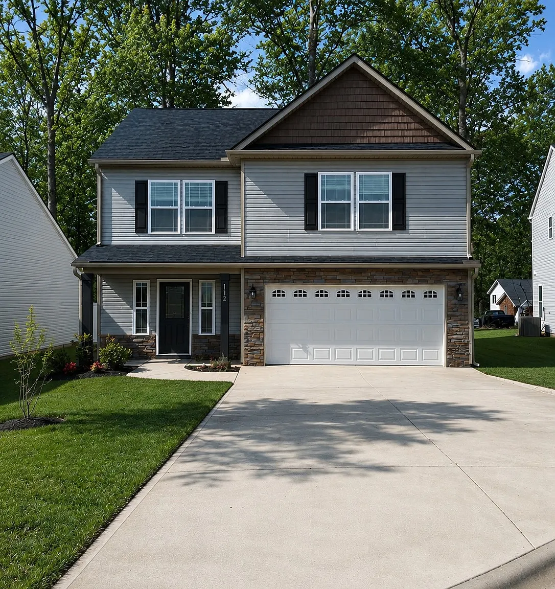 4 bed, 2.5 bath, 1780 sqft, $2,100 — Photo 1