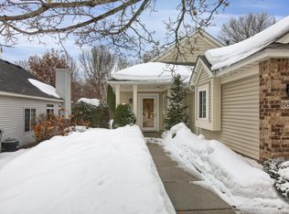 8850 Compton Ln, Inver Grove Heights, MN 55076