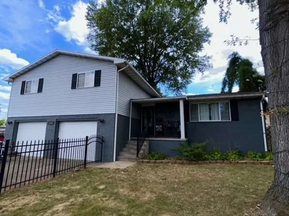 1906 36th St, Parkersburg, WV 26104