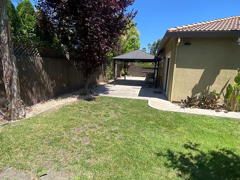 2995 Stable Dr — Photo 56