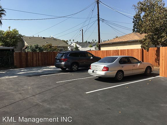 5th image of 839 N El Molino Ave