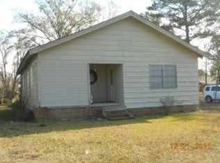1415 1st Ave NE, Magee, MS 39111
