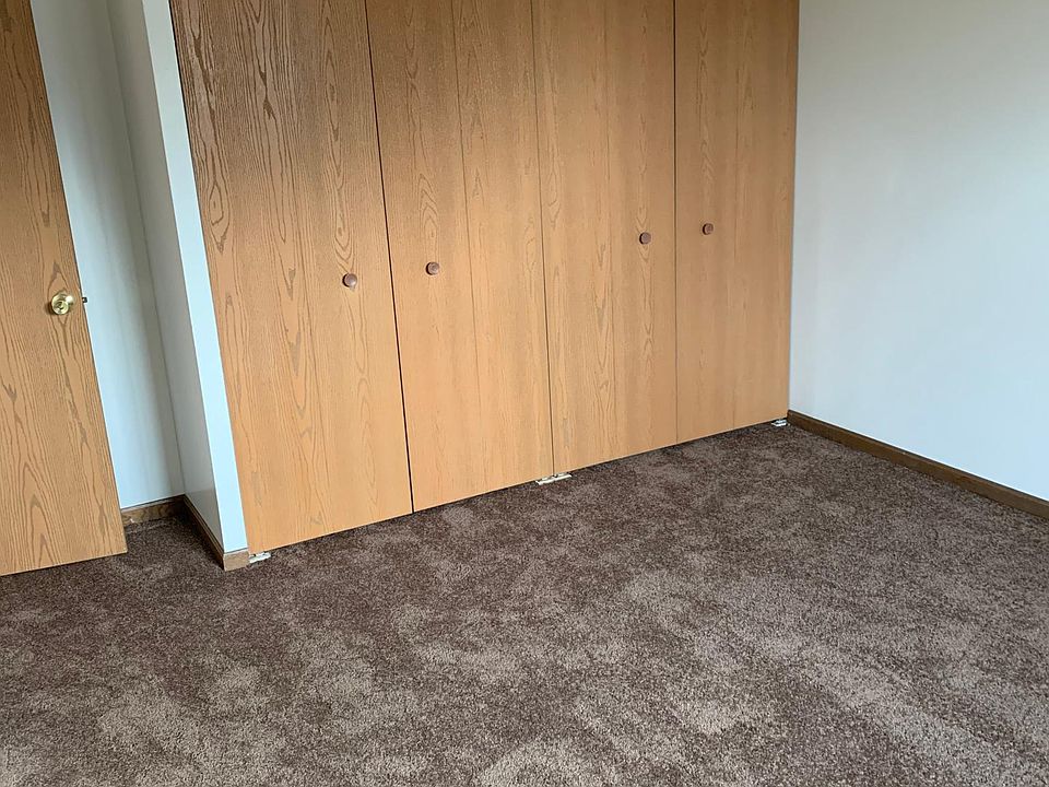 2nd image of 281 3rd St