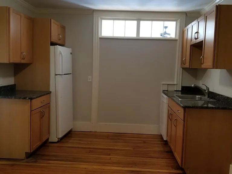 263 Pleasant St #1 — Photo 9