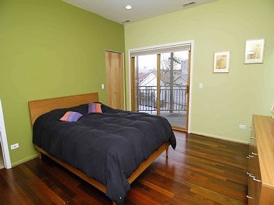 4th image of 1621 W North Ave