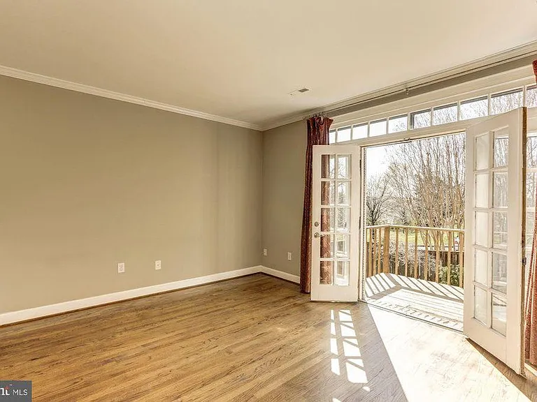 Living Room to Deck