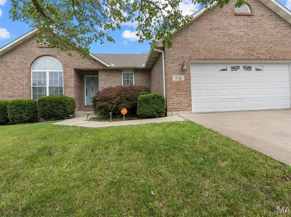 936 N West Ln, Jackson, MO 63755