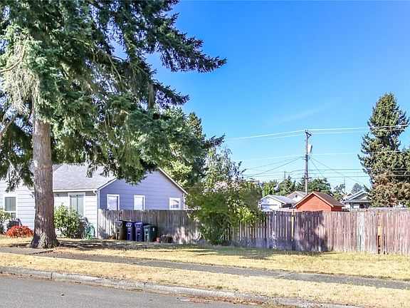 3rd image of 6438 S Alder St