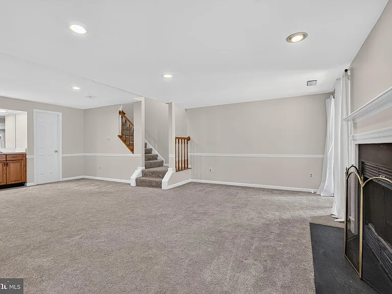 7259 Worsley Way — Photo 39